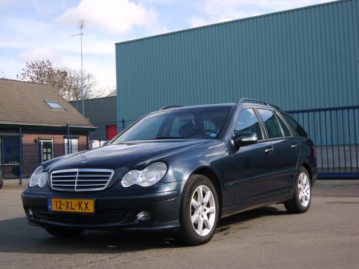 Mercedes-Benz C-Klasse Combi 220 CDI Classic -- FACLIFT