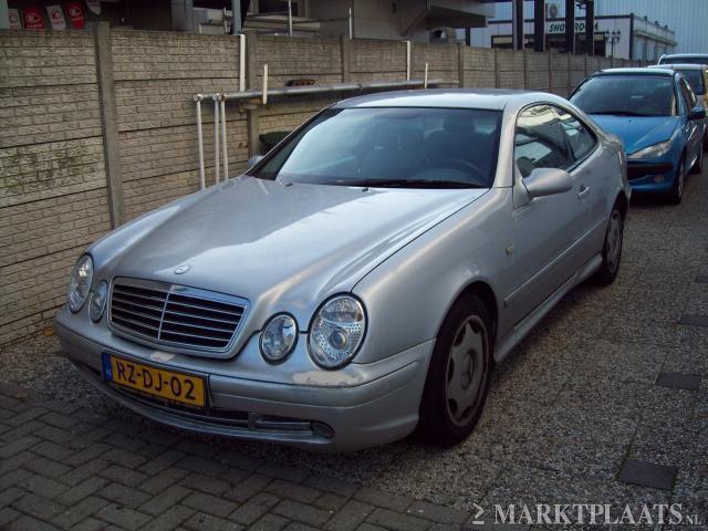 Mercedes-Benz CLK-klasse Coup 200 Sport leerangel eyes koplampen airco