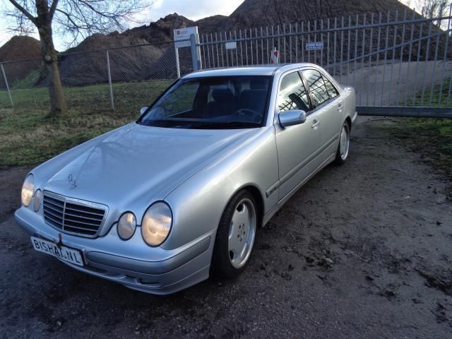 Mercedes-Benz E-Klasse 240 Classic (met 212 km) bj 99