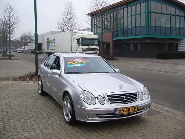 Mercedes-Benz E-klasse E 220 CDI AVANTGARDE FULL OPTIES