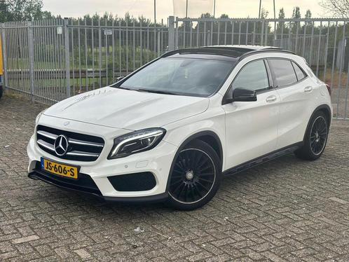 Mercedes-Benz GLA180 AMG Facelift  Pano  Keyless  Sfeer