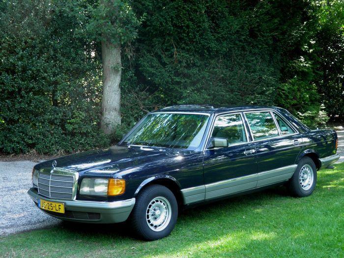 Mercedes-Benz W126 500SEL - 1983