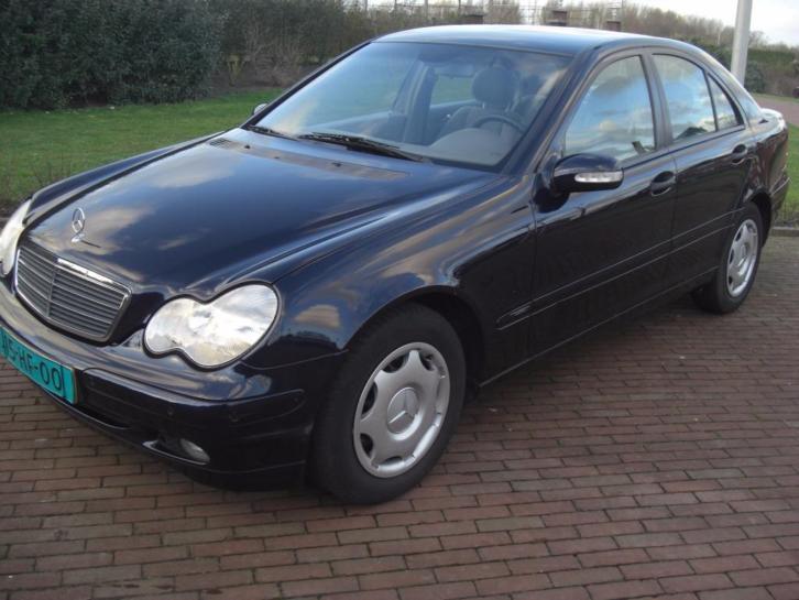 Mercedes C-Klasse 2.0 C180 Sedan AUT 2002 Blauw