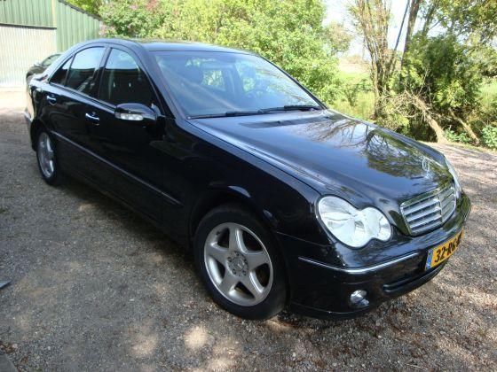 Mercedes C-Klasse 2.2 CDI C200 Sedan 2005 Zwart