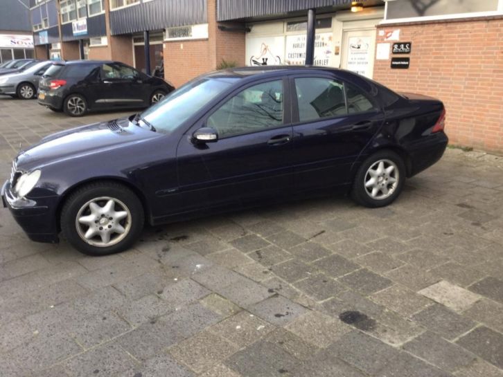 Mercedes C-Klasse 2.2 CDI C200 Sedan AUTM. 3500