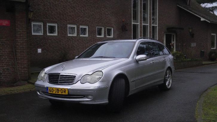 Mercedes C-Klasse 2.2 CDI C220 Combi 2002 