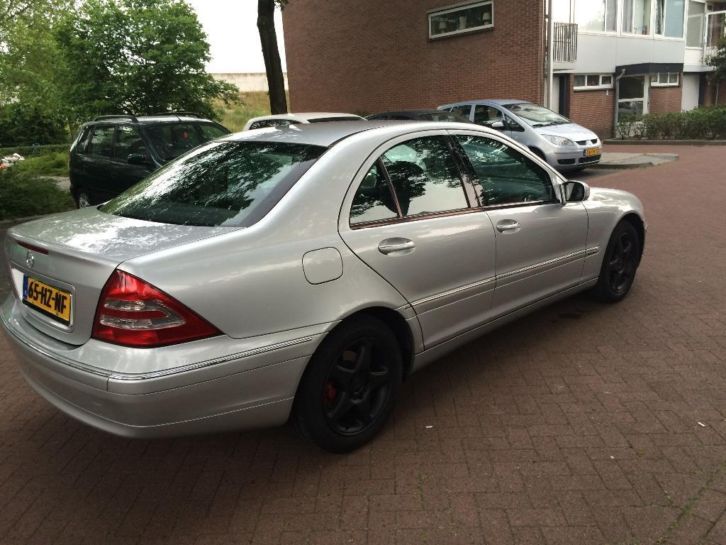 Mercedes C-Klasse 2.2 Elegance Handgeschakeld Leder amp NAP