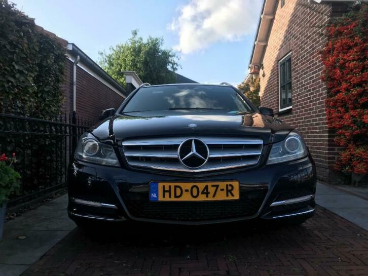 Mercedes C-Klasse 300 CDI 4MATIC AUT 2012