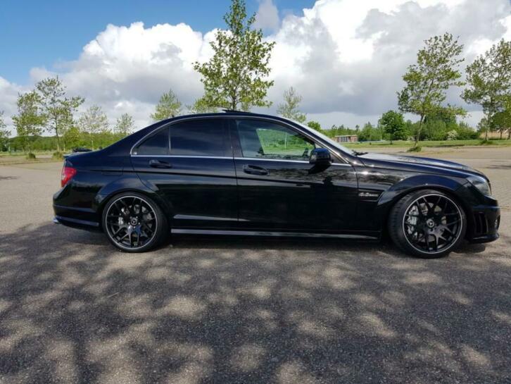 Mercedes C-Klasse 6.2 C63 AMG Sedan AUT 2008 Zwart