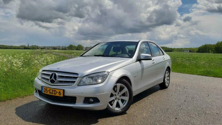 Mercedes C-Klasse C 180, slechts 118000 km NAP, navi, cruise