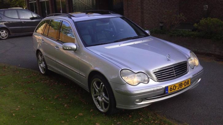 Mercedes C-Klasse C220 CDI AVANTGARDE Combi 2002