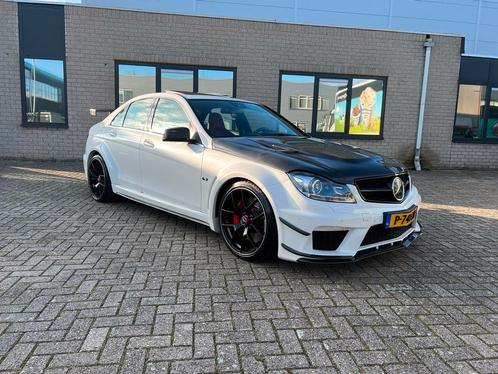 Mercedes C63 amg 2013 Performance Package Plus full option