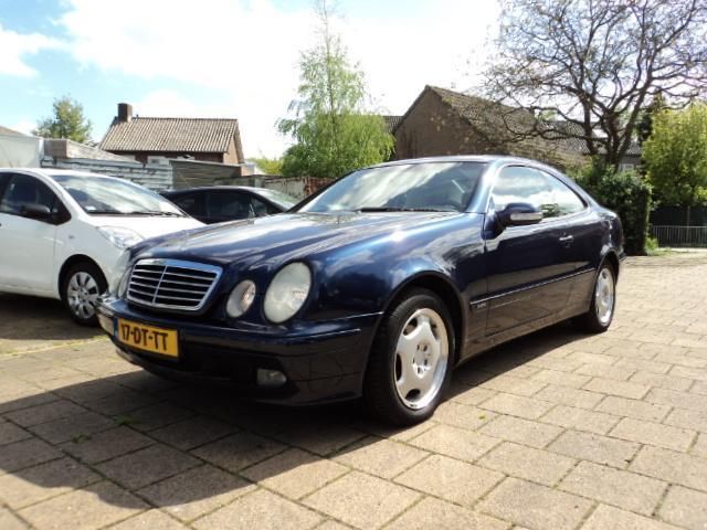 Mercedes CLK 230 Kompressor Coupe ZEER LAGE KMSTAND