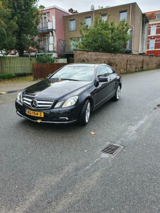 Mercedes Coupe 350 CGI met panoramadak en 7-traps automaat