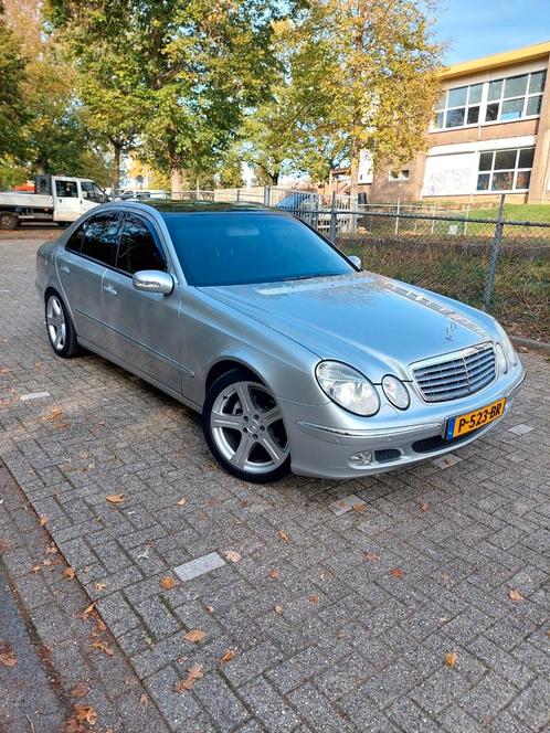 Mercedes E 220 CDI 2003 Grijs