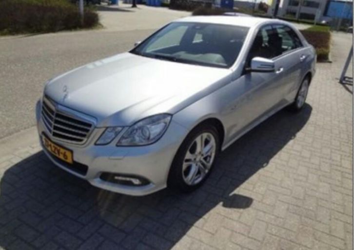 Mercedes E-Klasse 1.8 E200 CGI Sedan AUT 2009 Grijs