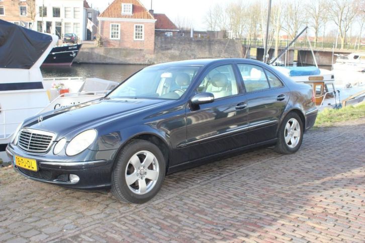 Mercedes E-Klasse 2.1 CDI E200 Sedan AUT 2004 Zeer Nette