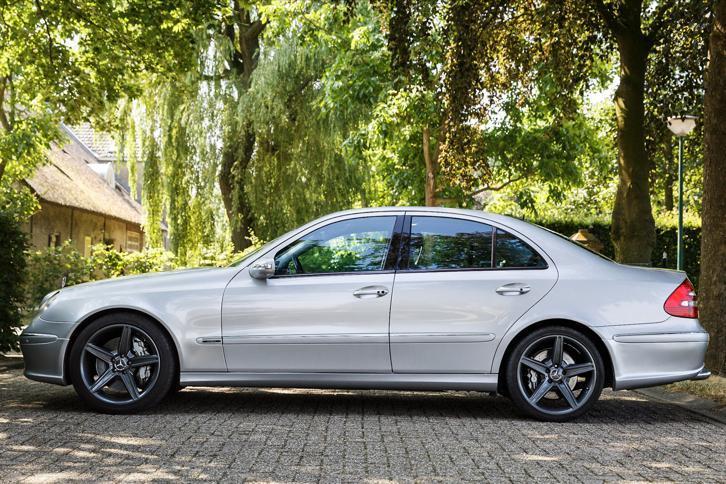 Mercedes E-Klasse 5.0 E500 Sedan AUT 2002 Grijs