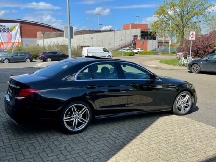 Mercedes E-Klasse E220 d 194pk 9G-TRONIC 2018 Zwart AMG