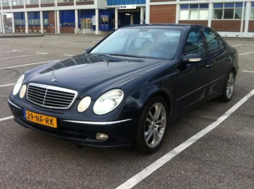 Mercedes e270  full options  apk 102015