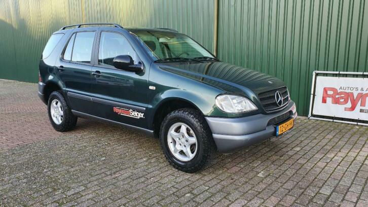 Mercedes M-Klasse 3.2 Ml320 4MATIC AUT 2000 Groen