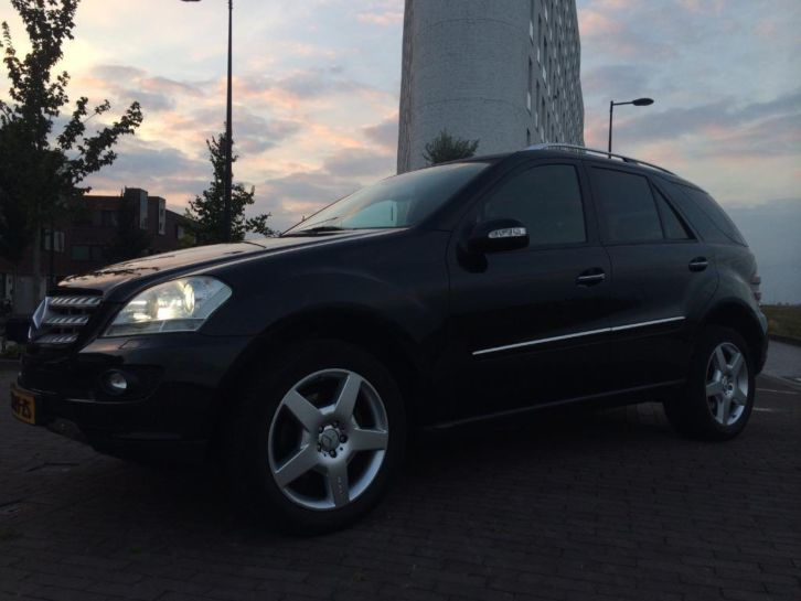 Mercedes ML350 4MATIC 116.000 km FULL OPTIONS