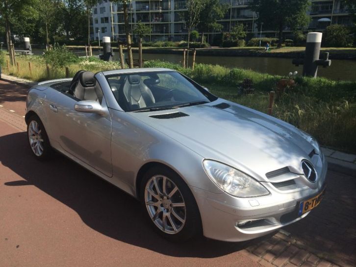 Mercedes SLK-Klasse 3.5 Slk350 Roadster AUT 2005 Grijs