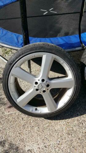 Mercedes velgen 5x112 - 22 Inch met Hankook Banden