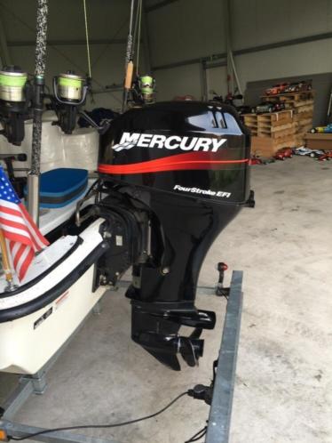 MERCURY 40 pk EFI, LANGSTAART POWERTRIM IN NIEUWSTAAT 