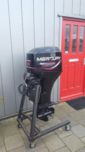 Mercury 50 pk 4 takt langstaart powertrim in nette staat 