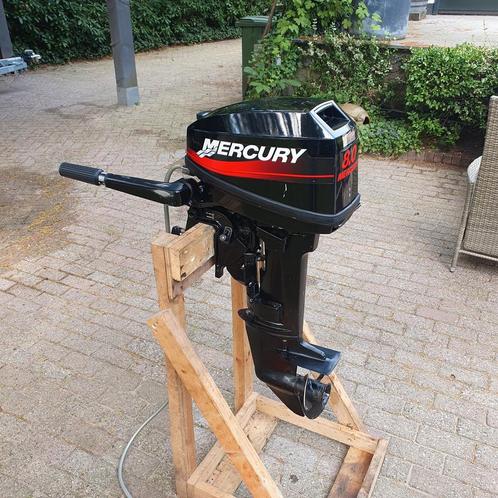 Mercury 8pk kortstaart 2takt, zeer netjes    25pk Evinrude