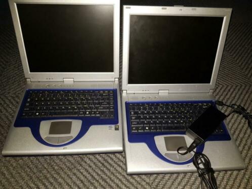 Micromaxx laptops , 2 stuks met voeding ,kleur blauw