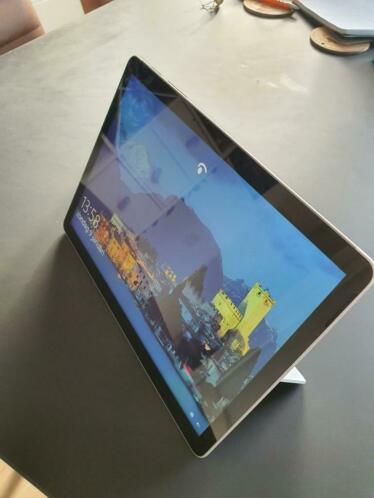 microsoft suface go 2. 2 in 1 tablet