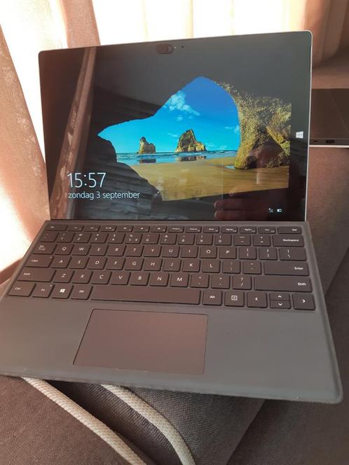 Microsoft Surface 1631 Pro  Windows 10, Intel Core i5