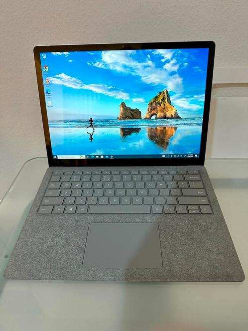 Microsoft Surface 1769 i5-7e generatie, 256gb, 8gb