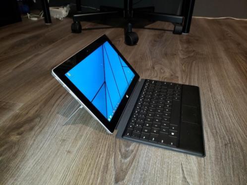 Microsoft Surface 2  Type Cover  Oplader (Als nieuw)