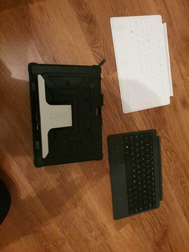 Microsoft Surface 3 UAG Case en type cover toetsenborden