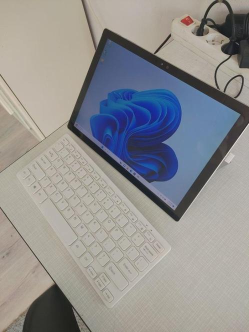Microsoft Surface 4 Pro i5 6Th gen W11 140