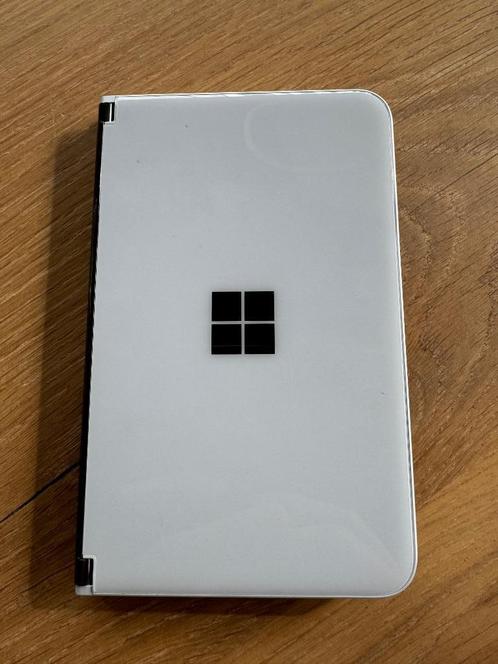 Microsoft Surface Duo 2