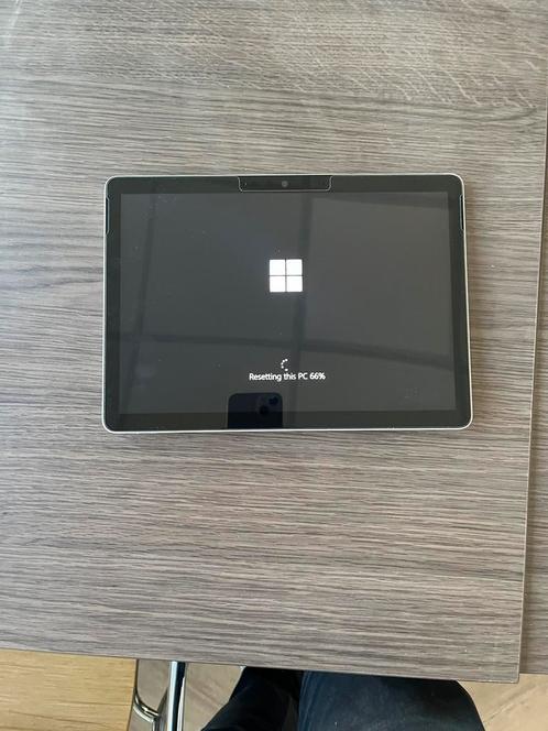 Microsoft Surface Go 2 64GB  4GB RAM