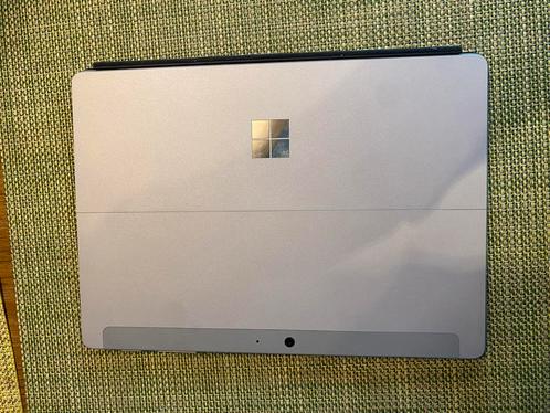 Microsoft surface go 2 met toetsenbord