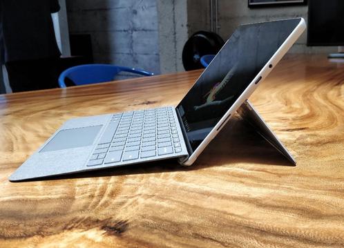 Microsoft Surface GO - 8GB RAM - 128GB SSD - incl Keyboard
