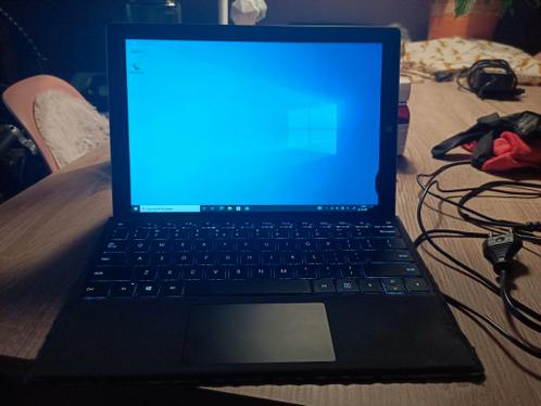 Microsoft Surface - i5 - 128GB - Office - Defect