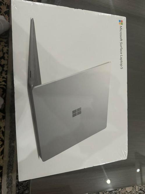 Microsoft Surface laptop 5 12th Gen i5 processor 8 GB 512GB