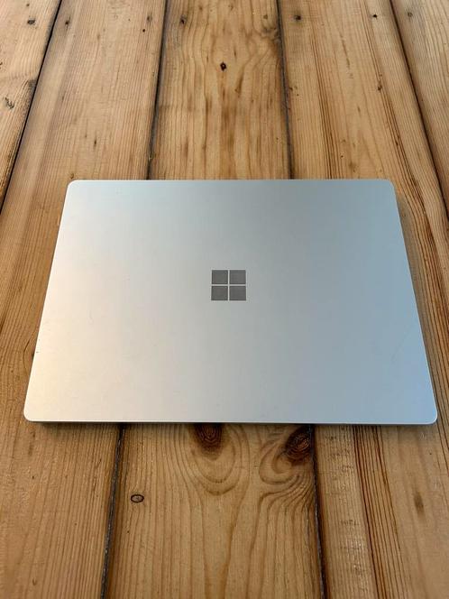 Microsoft Surface laptop Go