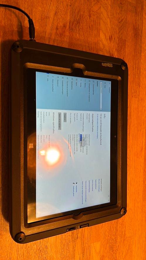 Microsoft Surface Lipa tablet met robuuste behuizing