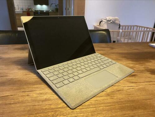 Microsoft Surface Pro 1796 Tablet - 12.3 inch