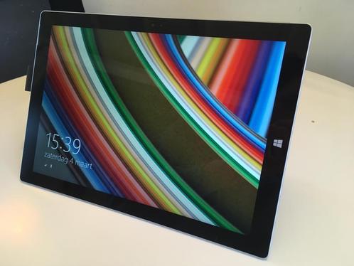 Microsoft Surface Pro 3 - op slot - ZGAN
