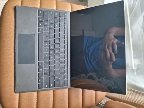 Microsoft Surface Pro 4 1724 i5 4GB128GB nette staat