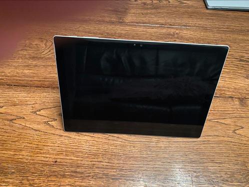 Microsoft Surface Pro 4 i5-6300U 8GB RAM 256GB SSD